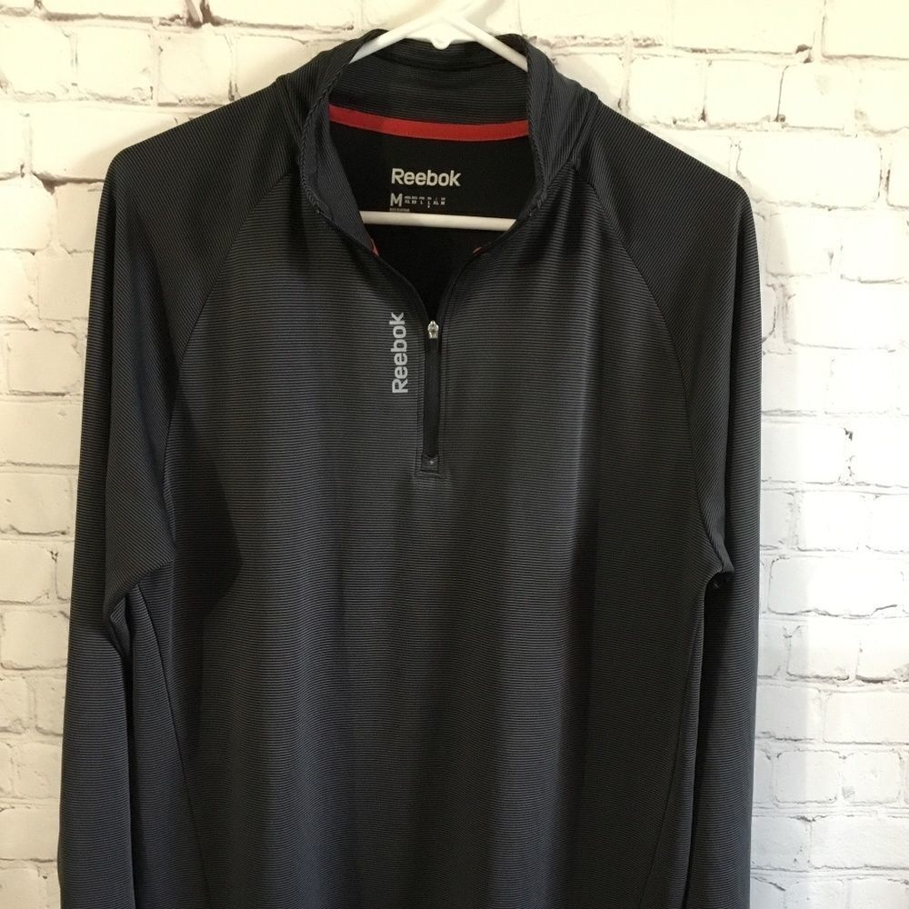 Reebok Men's Black Play Dry 1/4 Zip Long Sleeve‎ Sweatshirts Size M